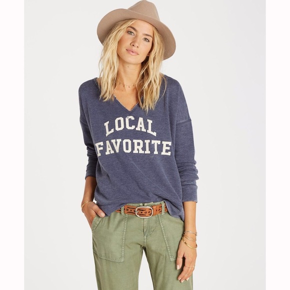 Billabong Sweaters - Super soft sweatshirt